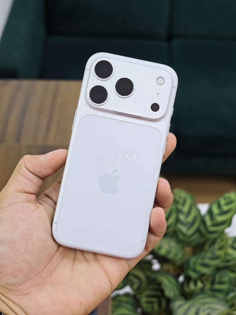 🍎IPHONE 17PRO 256GB BẠC ĐẸP NGUYÊN BẢN 99% P100👇. Mua bán Điện thoại tại Quận Hải An Hải Phòng được đăng bởi 98 Ngô Gia Tự Hoàng Dũng Mobile Ngã 3 Văn Cao hình 1