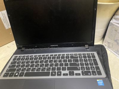 Bán máy loptop SamSung. Mua bán Laptop tại Quận Gò Vấp Tp Hồ Chí Minh được đăng bởi Nguyễn  thi Huy ên trân 