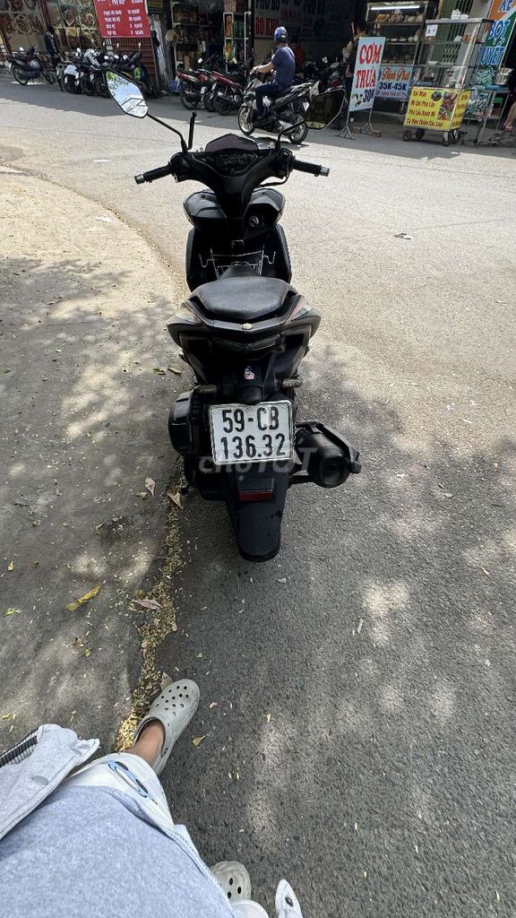 Yamaha NVX 125 màu Đen. Mua bán Xe máy tại Quận 7 Tp Hồ Chí Minh được đăng bởi Nguyễn Trần Nách  hình 6