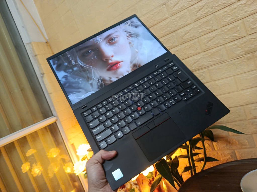 Thinkpad X1 Carbon G6 i5 8GB/256GB 14" FHD ips !. Mua bán Laptop tại Quận Bắc Từ Liêm Hà Nội được đăng bởi Đồng Thanh Duy hình 1