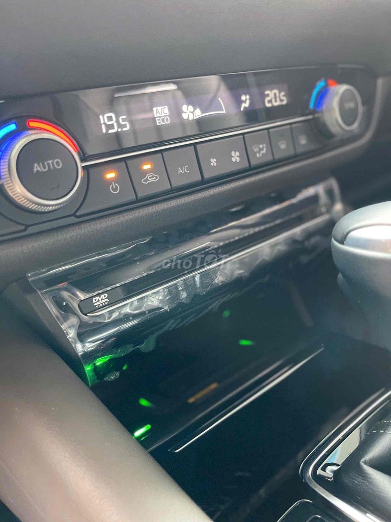 Mazda 6 2022 Signature Premium 2.5 AT - 17000 km. Mua bán Ô tô tại Huyện Đức Trọng Lâm Đồng được đăng bởi SALON ÔTÔ HOÀ THẮNG  hình 14