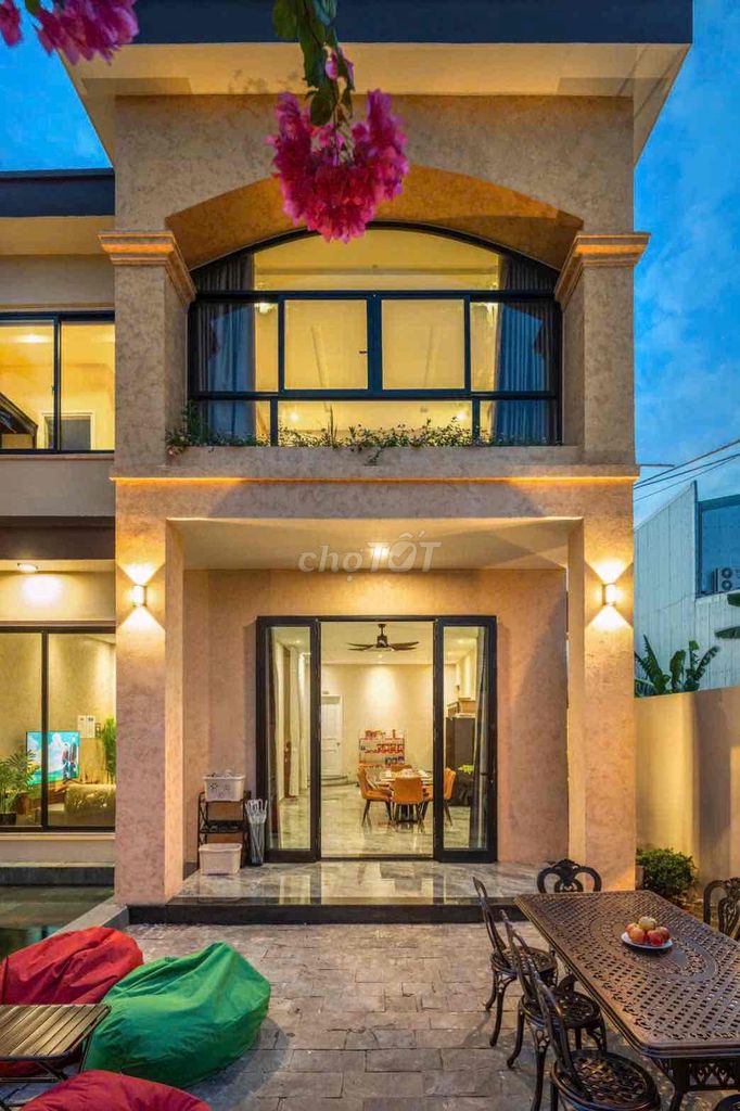 Rent · 4 bd · 200 м² · Quận Ngũ Hành Sơn, ул. Đường Lê Hy Cát