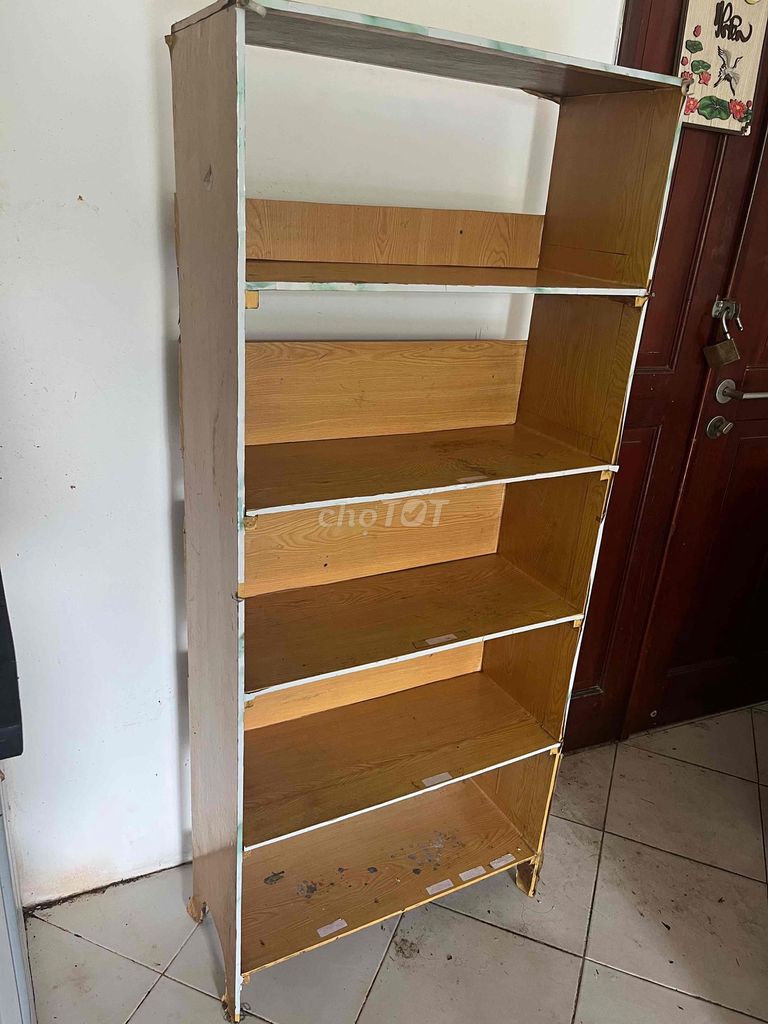 Kệ sách gỗ 5 tầng thanh lý giá rẻ. Mua bán Tủ, kệ gia đình tại Huyện Bình Chánh Tp Hồ Chí Minh được đăng bởi Ha Nguyen hình 1