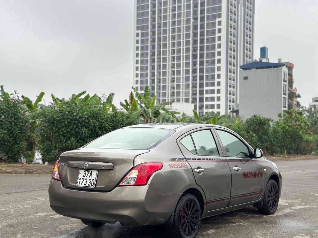 Nissan Sunny 2013 bản đủ. Mua bán Ô tô tại Quận Hà Đông Hà Nội được đăng bởi Ánh Minh hình 6