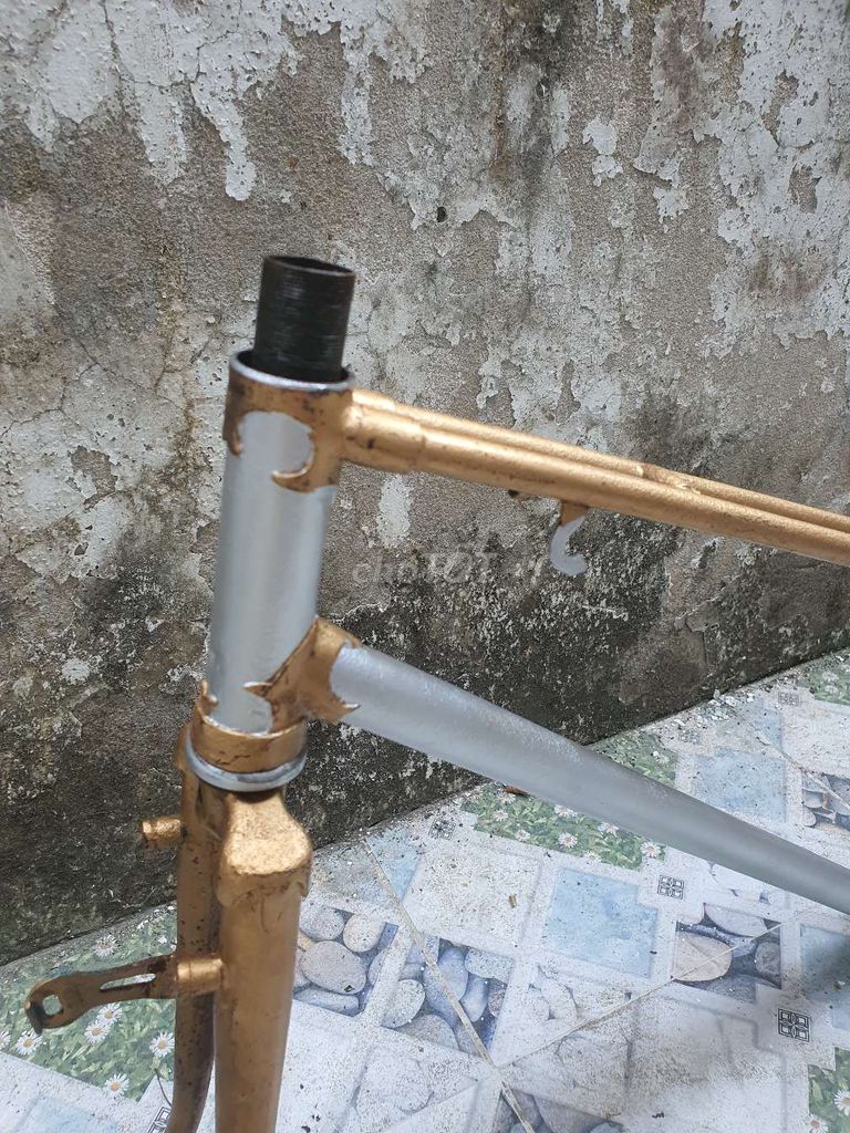 Khung sườn xe đạp phối 2 màu. Mua bán Xe đạp tại Thành phố Cao Lãnh Đồng Tháp được đăng bởi Trung Ngô hình 4
