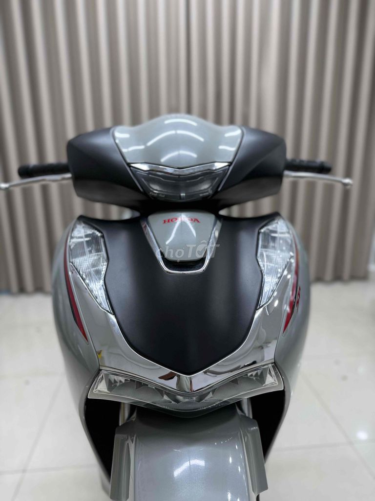 SH 160ABS cực đẹp chạy lướt vài ngàn km. Mua bán Xe máy tại Quận Thanh Khê Đà Nẵng được đăng bởi THẾ MẪN CHUYÊN XE LƯỚT CÓ BÁN TRẢ GÓP  hình 18