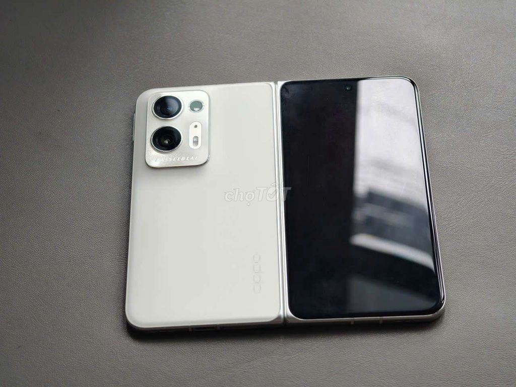 OPPO Find N2 16GB/512GB Bạc. Mua bán Điện thoại tại Quận Ninh Kiều Cần Thơ được đăng bởi Lê Khang hình 1