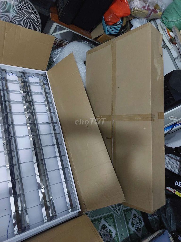 Máng đèn 3 bóng 60cm x 120cm. Mua bán Đèn tại Quận 12 Tp Hồ Chí Minh được đăng bởi Kiên Liên hình 1