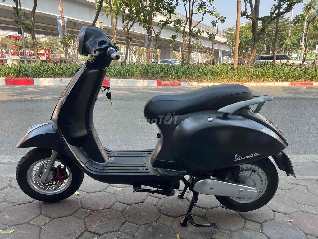 Vespa đầy đủ giấy bình khoẻ căng