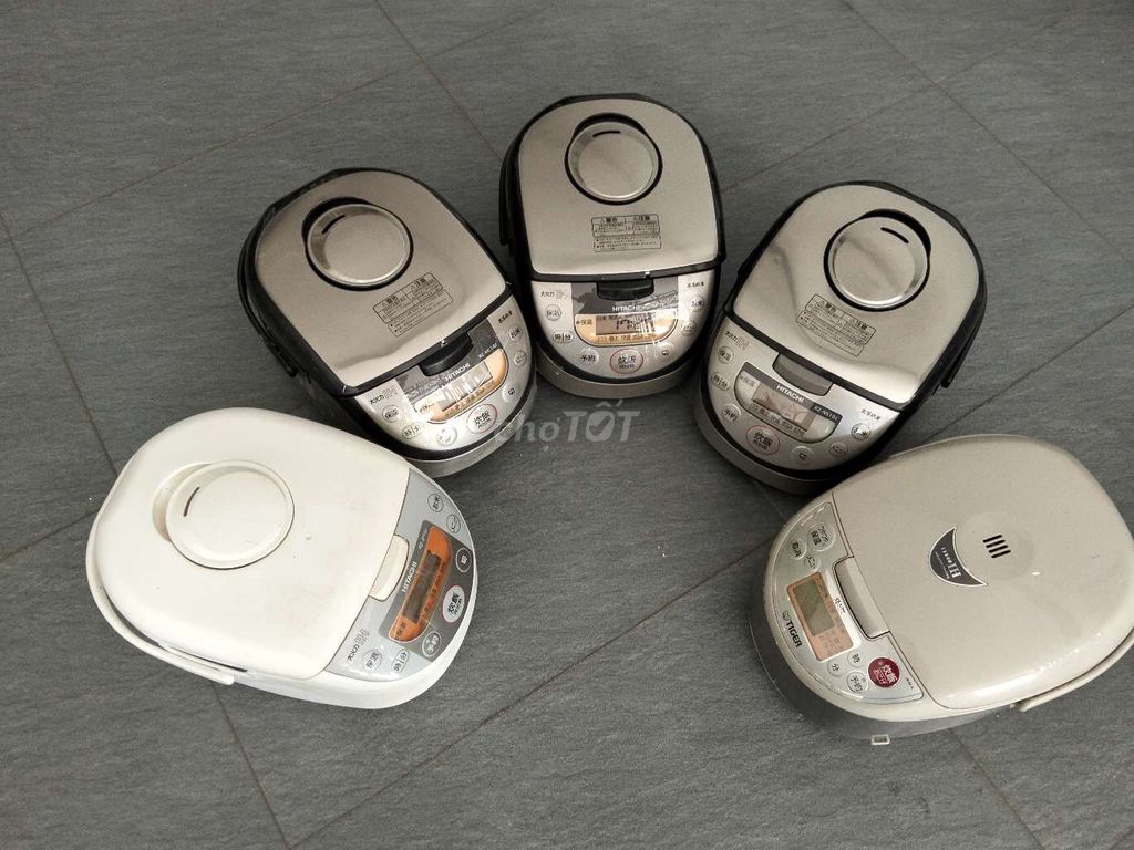 Nồi cơm điện Nhật Hitachi 1l. Mua bán Bếp, lò, đồ điện nhà bếp tại Quận Thốt Nốt Cần Thơ được đăng bởi AN and TÔN hình 1