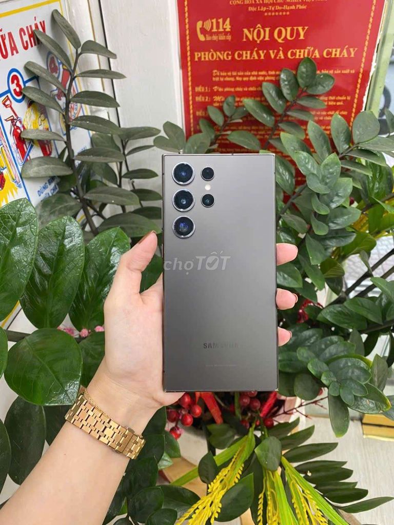 Samsung Galaxy S24 Ultra 256GB Xám - 2sim. Mua bán Điện thoại tại Quận 1 Tp Hồ Chí Minh được đăng bởi Minh phương hình 1