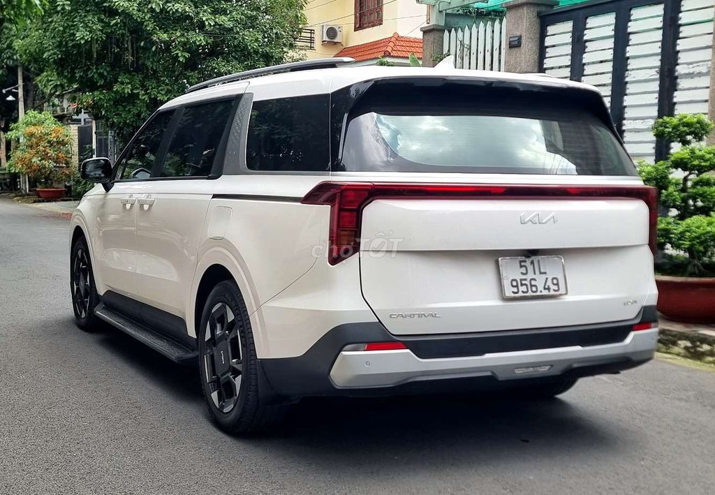 Kia Carnival Luxury 8s sx 2025, chỉ 4.0.0Tr. Mua bán Ô tô tại Thành phố Thủ Đức Tp Hồ Chí Minh được đăng bởi Đức Hưng Siêu thị ô tô Thủ Đức hình 8