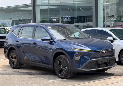 VinFast MPV7 SẴN XE RẤT NHIỀU ! GIÁ TỐT