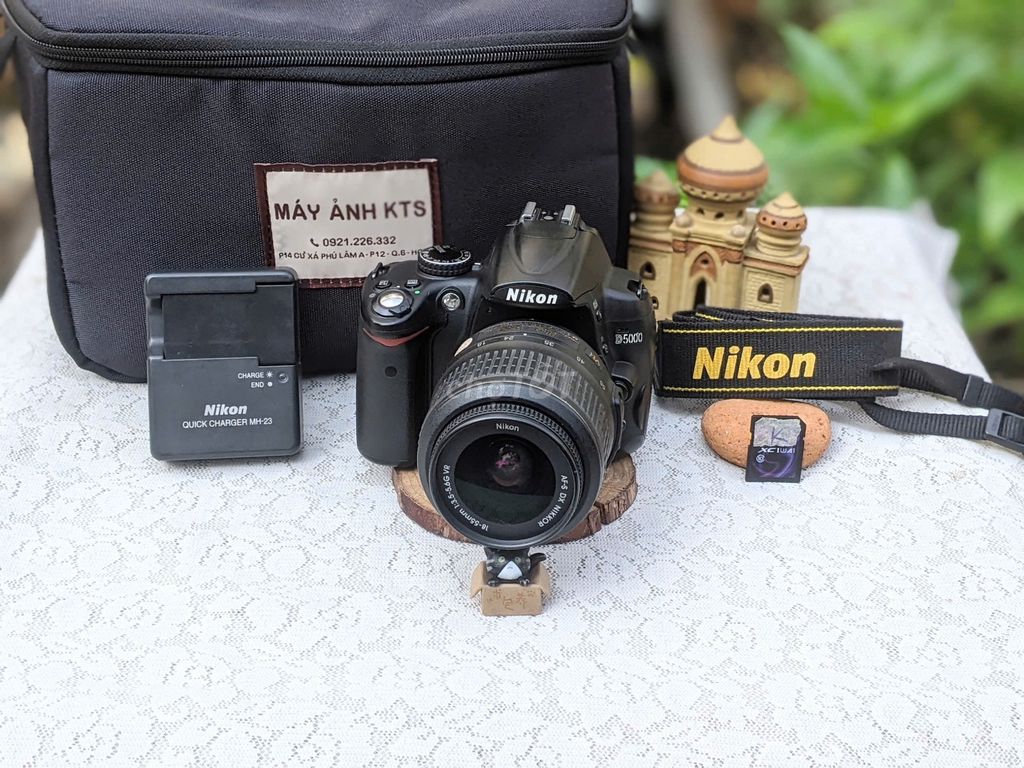 [Máy ảnh KTS] Nikon D5000 kèm lens 18-55MM. Mua bán Máy ảnh, Máy quay tại Quận 6 Tp Hồ Chí Minh được đăng bởi may anh KTS hình 1