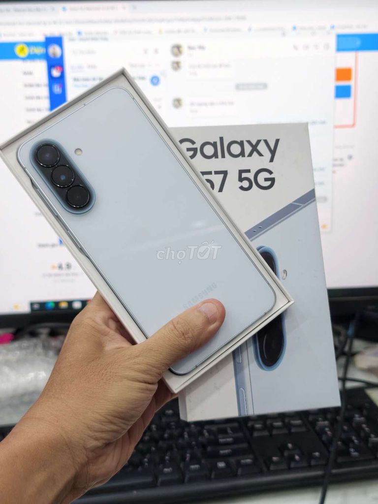 Samsung Galaxy A57 5G 8GB/128GB Trắng. Mua bán Điện thoại tại Quận Thanh Khê Đà Nẵng được đăng bởi Mobigo hình 1