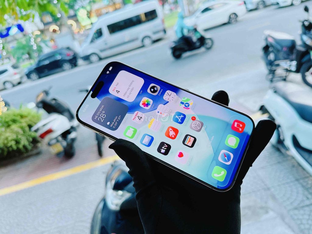 iPhone 16 Pro Max 512G Gold quốc tế rin áp. Mua bán Điện thoại tại Quận Hải Châu Đà Nẵng được đăng bởi Hoàng Anh Tuấn hình 1
