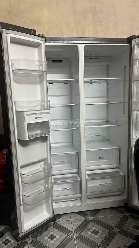 Tủ lạnh Side by Side LG GR-R247JS 687 lít