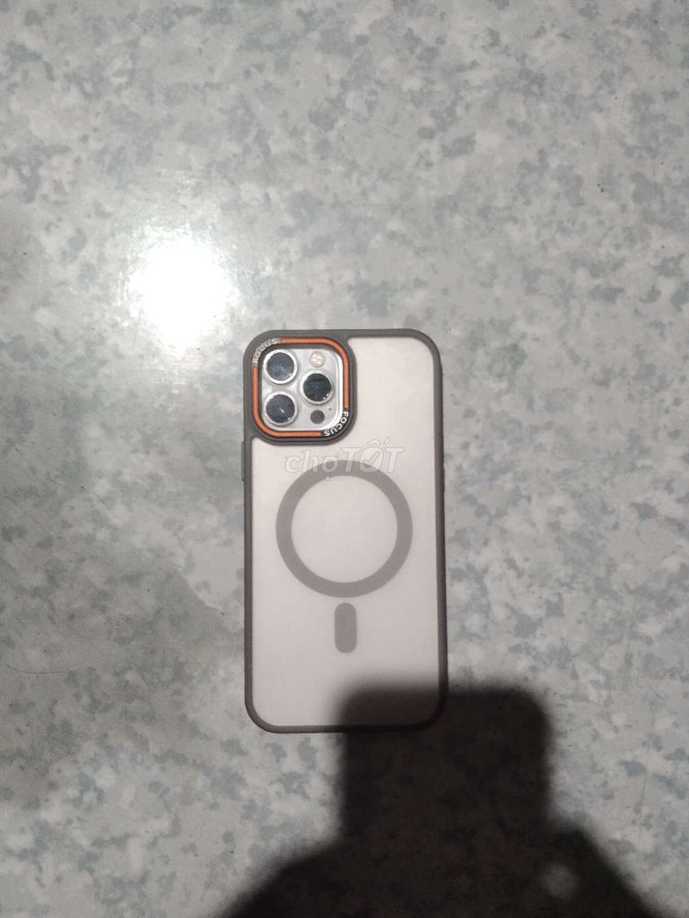 E có dư 1 con 12 pro max ai cần thì ib e nha. Mua bán Điện thoại tại Huyện Châu Thành Kiên Giang được đăng bởi thanh phong  hình 1