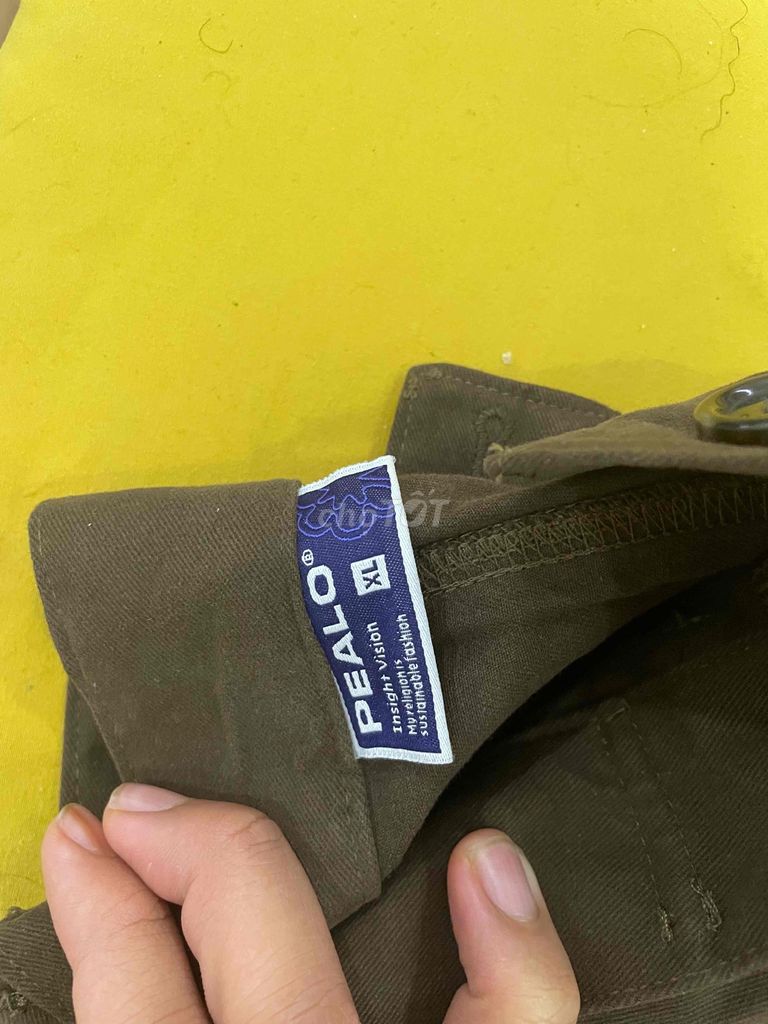 Quần khaki Pealo màu nâu đậm size xl