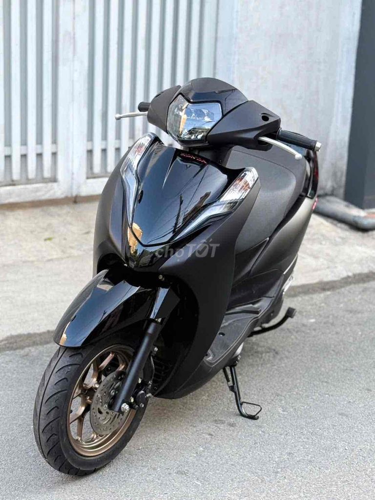 Honda Lead 125cc 2019 черный матовый спецверсия 1 хозяин
