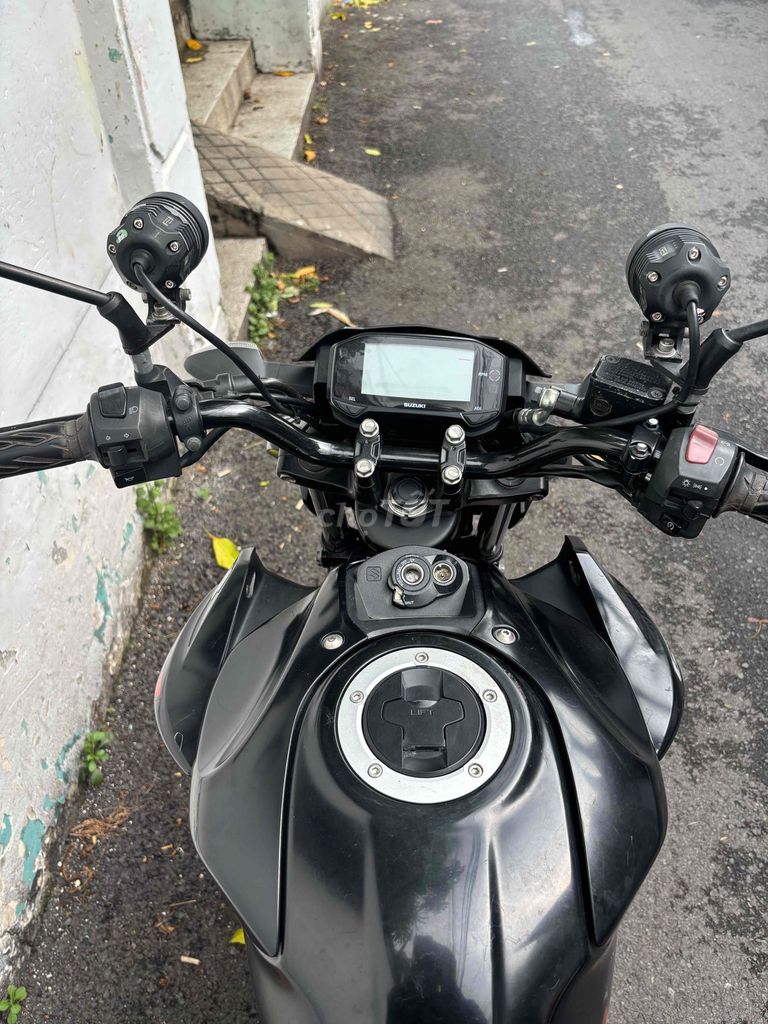 Cần bán suzuki gsx full zin dk 2018. Mua bán Xe máy tại Thành phố Vũng Tàu Bà Rịa - Vũng Tàu được đăng bởi Nguyễn Trần Bảo Long hình 3