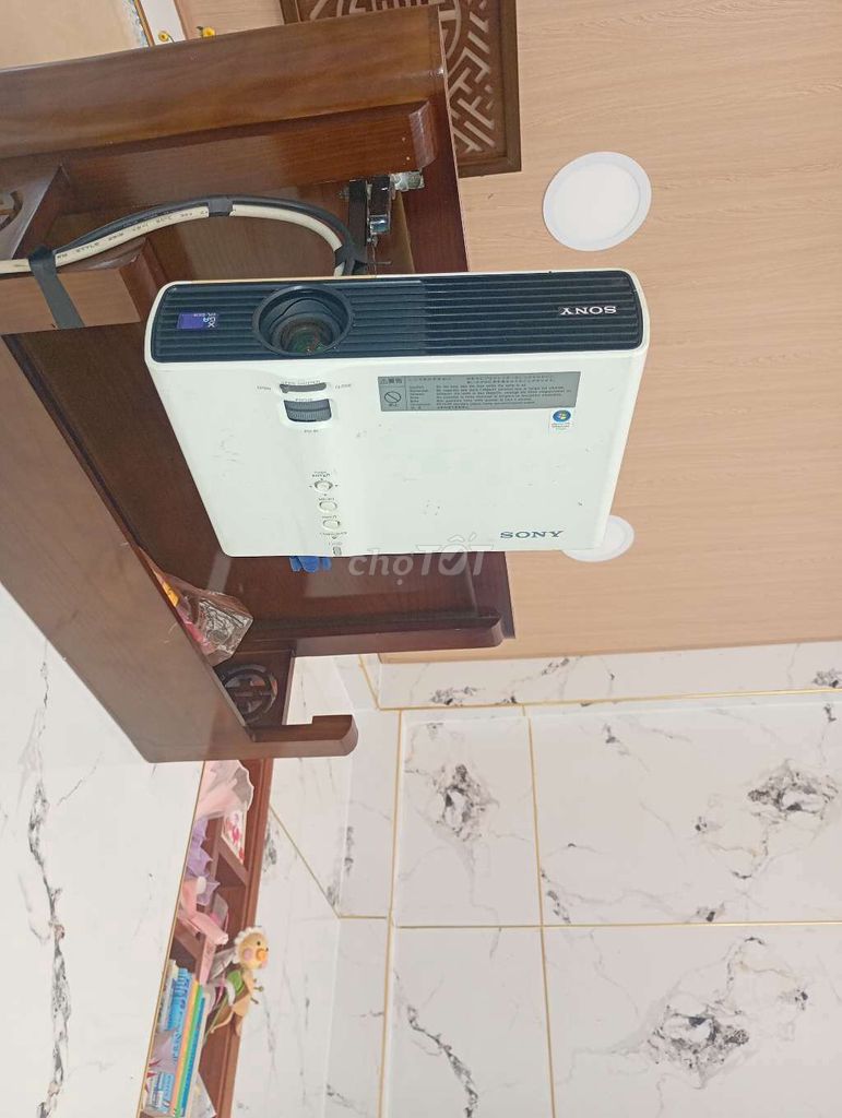 Máy chiếu Sony Nhật. Mua bán Đồ dùng văn phòng tại Huyện Hòa Vang Đà Nẵng được đăng bởi tâm  hình 1