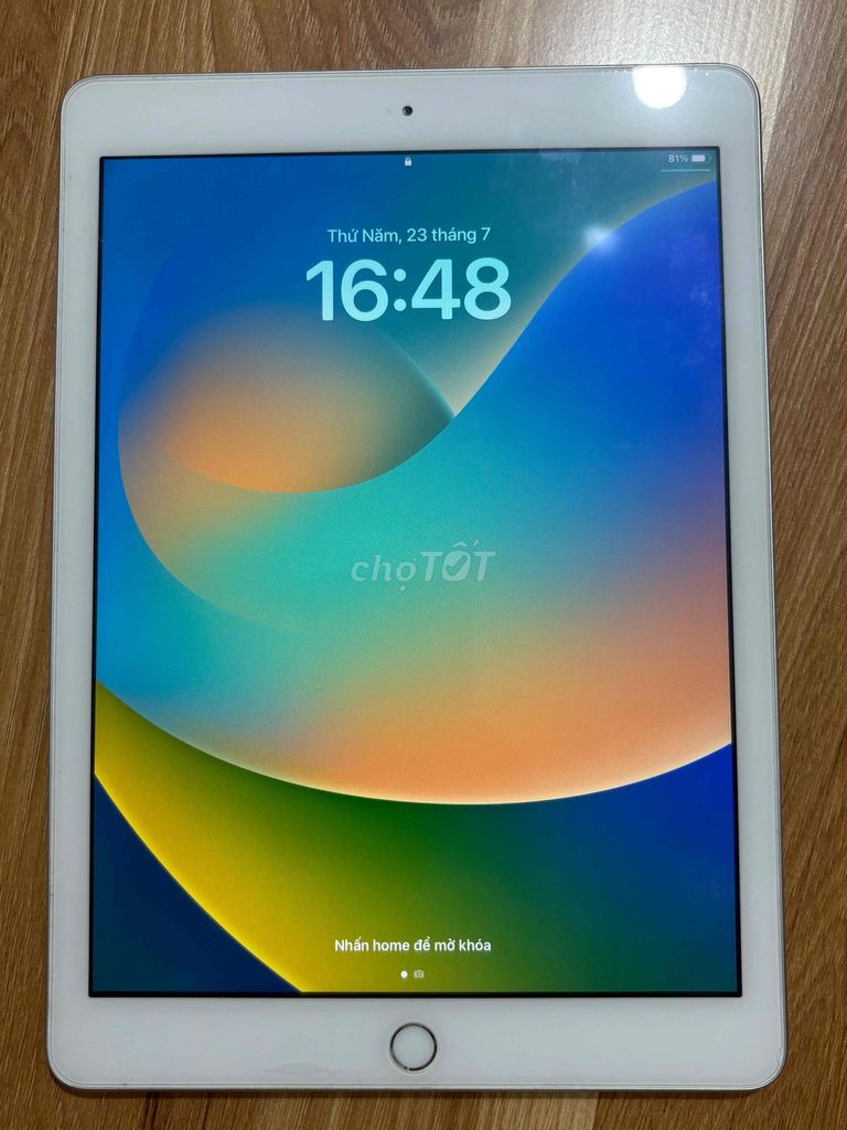 Apple iPad Gen 5 32GB Bạc WiFi. Mua bán Máy tính bảng tại Thành phố Nam Định Nam Định được đăng bởi Tuấn Anh Bùi hình 1