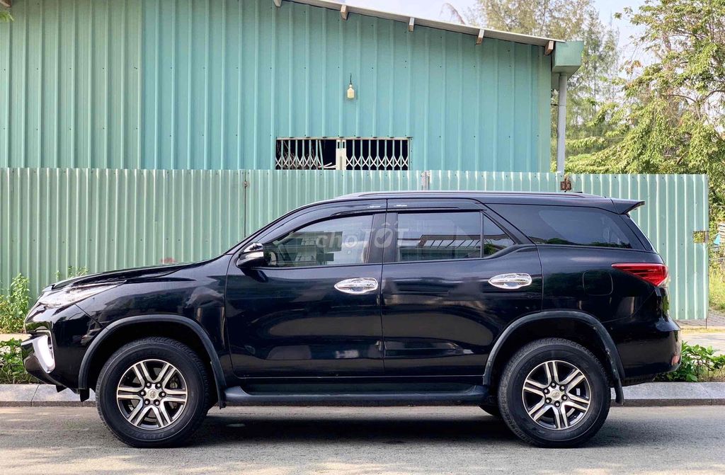 Toyota Fortuner 2017 2.7V 4x2 - 48000 km. Mua bán Ô tô tại Thành phố Dĩ An Bình Dương được đăng bởi Hiển phạm hình 1