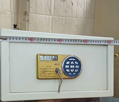BH24NAM]Két Sắt điện tử khách sạn 15kg new 95%. Mua bán Nội thất, đồ gia dụng khác tại Quận 3 Tp Hồ Chí Minh được đăng bởi Nguyễn Thị Nguyên