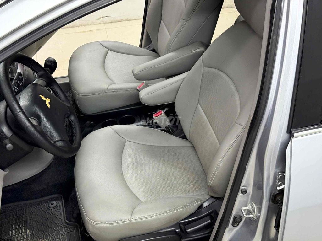 Mitsubishi Grandis 2005 2.4 AT - 120000 km. Mua bán Ô tô tại Quận Tân Phú Tp Hồ Chí Minh được đăng bởi Thế Anh hình 13