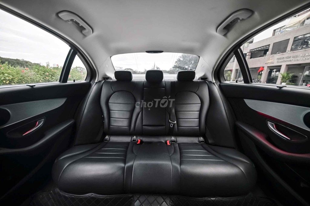 C200 model 2017 màu trắng xe sang siêu đẹp giá rẻ. Mua bán Ô tô tại Quận 7 Tp Hồ Chí Minh được đăng bởi Dương Phương hình 10