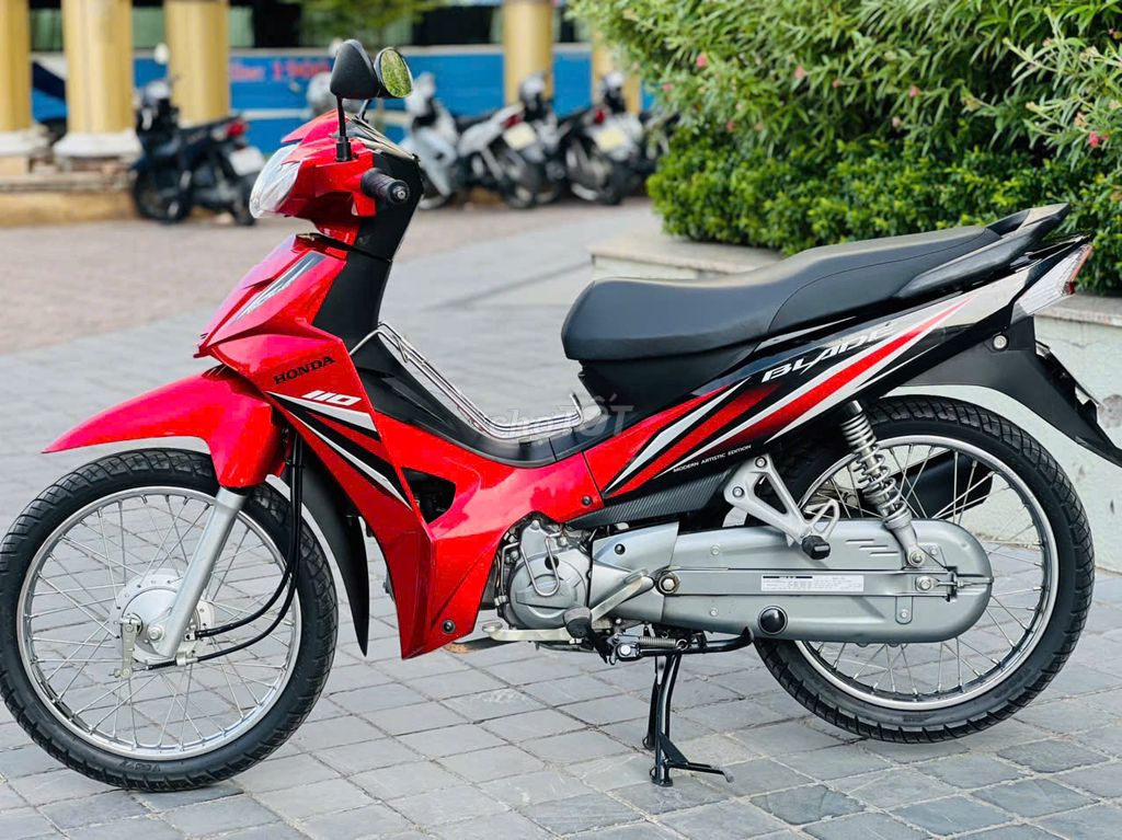 Honda WAVE BLADE ĐỎ ĐEN XE MÁY NGUYÊN 2022 MỚI 99%. Mua bán Xe máy tại Quận Nam Từ Liêm Hà Nội được đăng bởi TÙNG LÂM hình 2