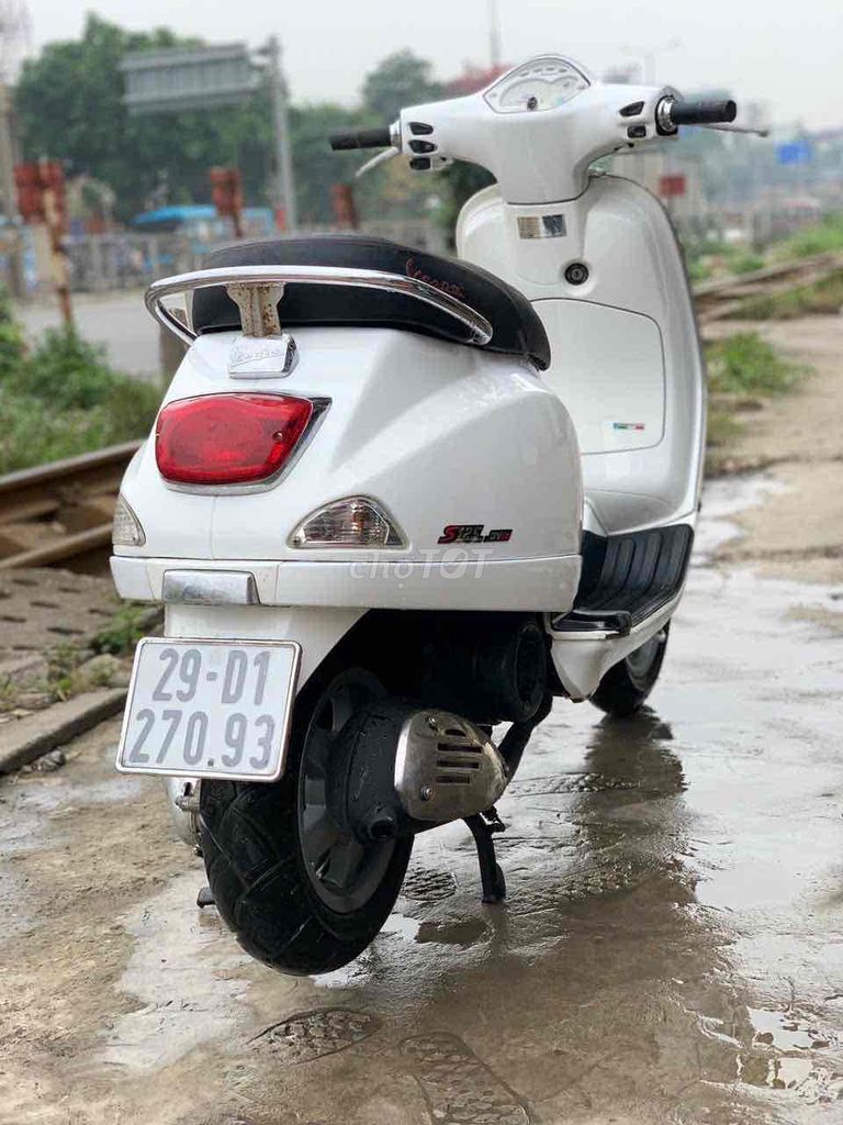Piaggio Vespa S125 3V i.e. Trắng. Mua bán Xe máy tại Huyện Thanh Trì Hà Nội được đăng bởi xe máy chính hãng hình 2
