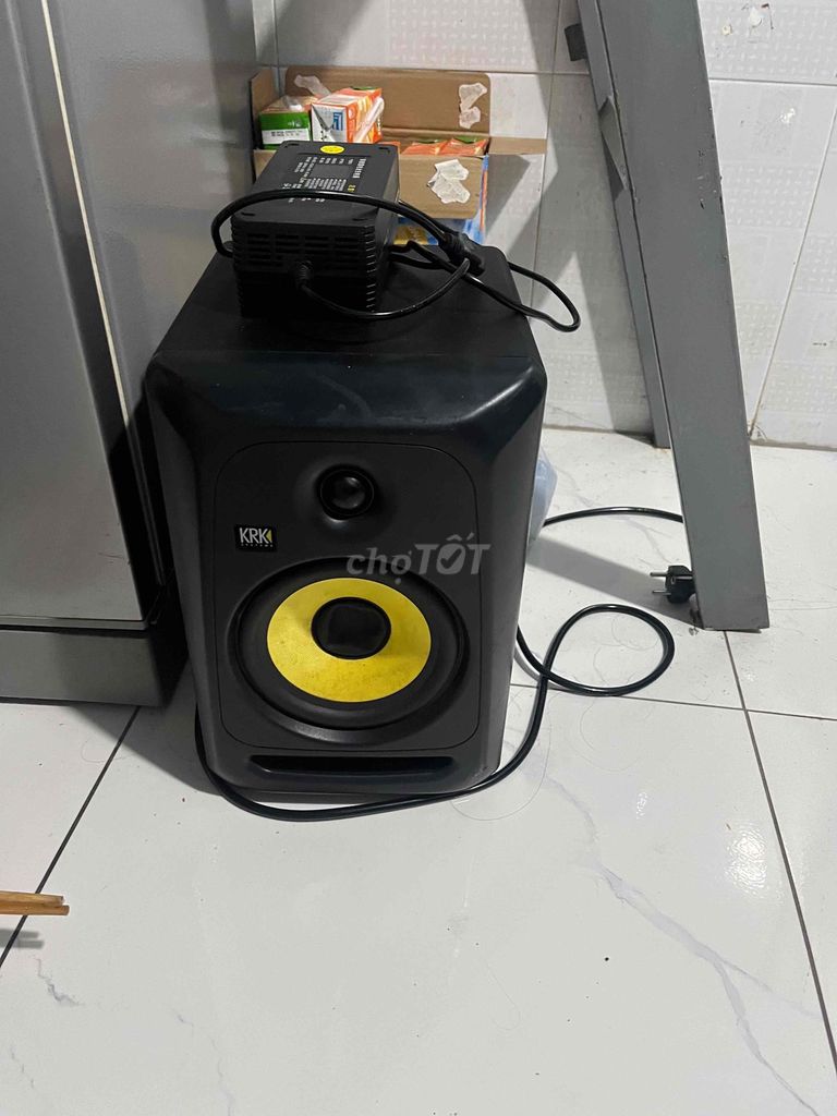 Loa kiểm âm KRK CLASSIC 7 Đen. Mua bán Tivi, Âm thanh tại Thị xã Bến Cát Bình Dương được đăng bởi An hình 1
