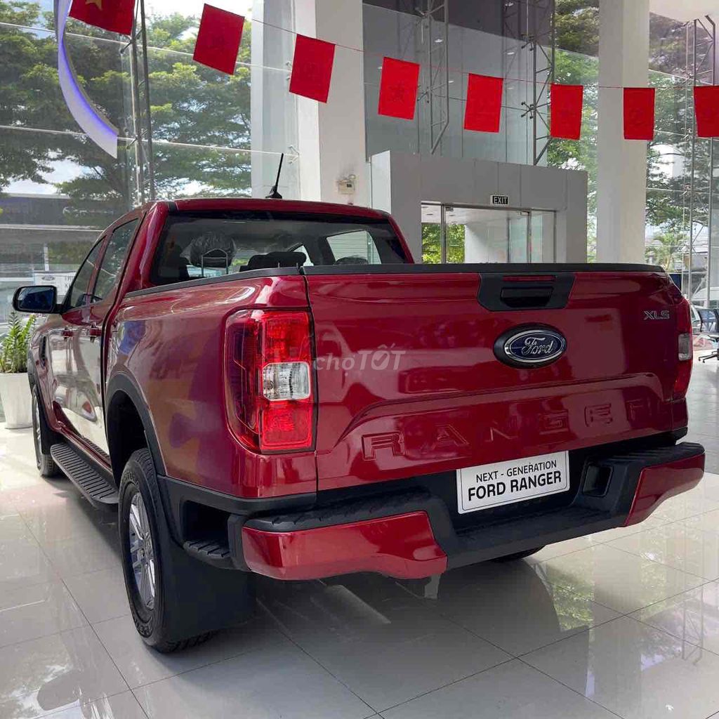 Ford Ranger XLS trả trước chỉ từ 197tr nhận xe.. Mua bán Ô tô tại Thành phố Thủ Đức Tp Hồ Chí Minh được đăng bởi Tiến Ford Thủ Đức hình 11