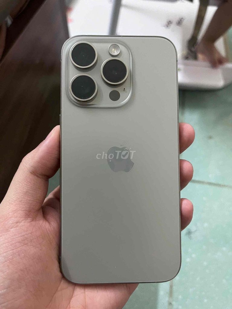 Apple iPhone 15 Pro 256GB Titan tự nhiên. Mua bán Điện thoại tại Quận Đống Đa Hà Nội được đăng bởi Dương Đình Vương hình 1