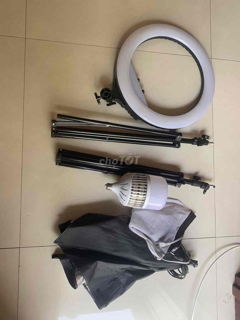 Đèn livestream M-45 55W 45cm. Mua bán Đèn tại Quận 4 Tp Hồ Chí Minh được đăng bởi Lê Ẩn hình 1