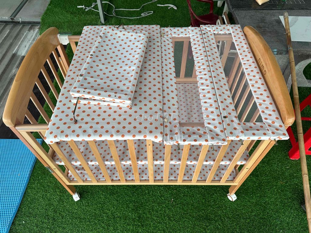 Cũi em bé Nimo Gỗ Nâu nhạt. Mua bán Mẹ và bé tại Huyện Củ Chi Tp Hồ Chí Minh được đăng bởi Phạm thị Nhài hình 1