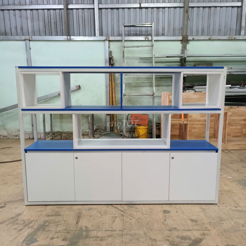 Kệ sách Gỗ MDF khung sắt,kệ trưng bày trang trí. Mua bán Tủ, kệ gia đình tại Quận Gò Vấp Tp Hồ Chí Minh được đăng bởi Thanh lý Nội thất giá sỉ hình 1