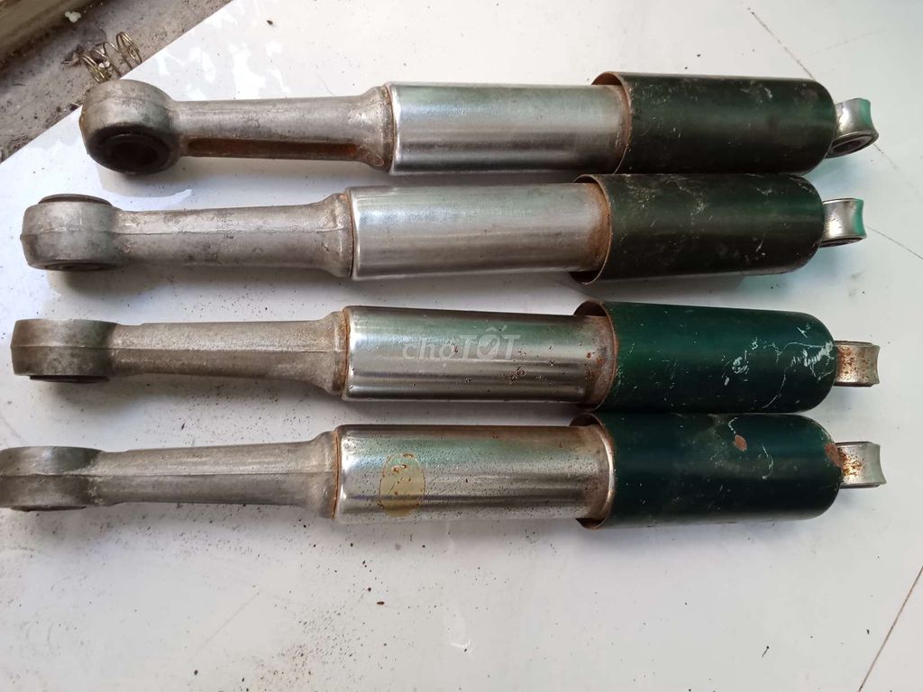 Cặp phuộc sau Cub 81 -86 zin nhật. Mua bán Phụ tùng xe tại Quận Bình Thạnh Tp Hồ Chí Minh được đăng bởi A Hùng hình 1