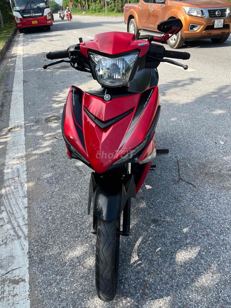Yamaha Exciter 150 красно-черный, спортивный мотоцикл