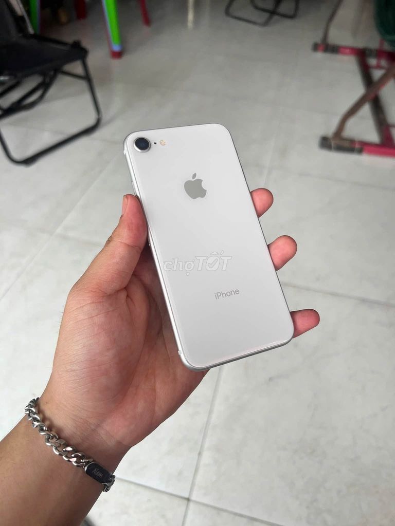 Apple iPhone 8 64GB Bạc 100%. Mua bán Điện thoại tại Quận 1 Tp Hồ Chí Minh được đăng bởi Hội Đồ Điện Tử hình 1