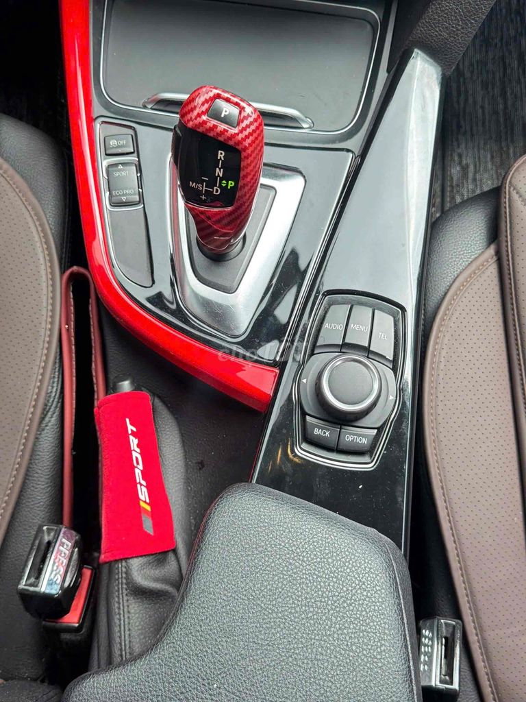 BMW 320i model 2016 màu đen siêu hời. Mua bán Ô tô tại Quận Cầu Giấy Hà Nội được đăng bởi Cao Quý hình 9