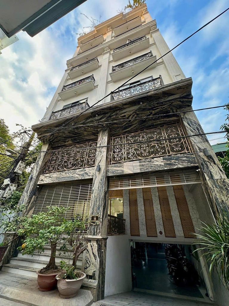 nhượng lại penthouse 2 tầng 500m2