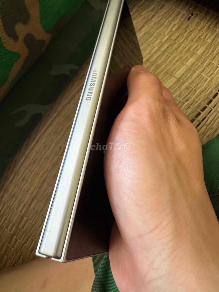 Samsung Z Fold 6 Bạc 256GB - Đã Sử Dụng. Mua bán Điện thoại tại Thành phố Bắc Giang Bắc Giang được đăng bởi Tạ Tài hình 1
