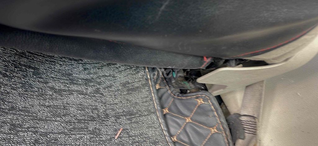 Ford Focus 2008 1.8 AT - 120000 km. Mua bán Ô tô tại Quận Ninh Kiều Cần Thơ được đăng bởi nguyen van tai hình 7