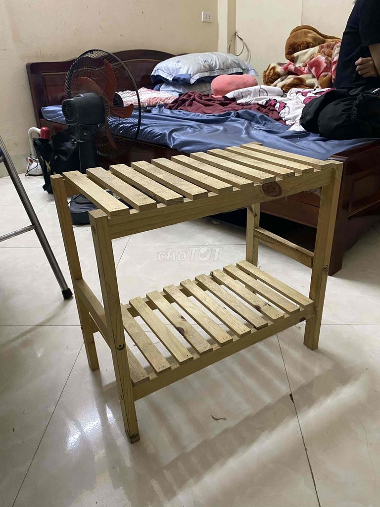 Kệ đa năng gỗ vàng nhạt. Mua bán Tủ, kệ gia đình tại Quận Hai Bà Trưng Hà Nội được đăng bởi Diệp Minh Châu hình 1