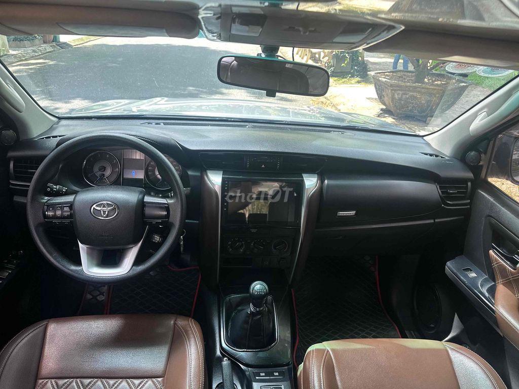 Toyota Fortuner 2018 2.4G 4x2 Full lịch sử xe đep. Mua bán Ô tô tại Quận 7 Tp Hồ Chí Minh được đăng bởi Gia Nhi Phúc Khang Auto  hình 9