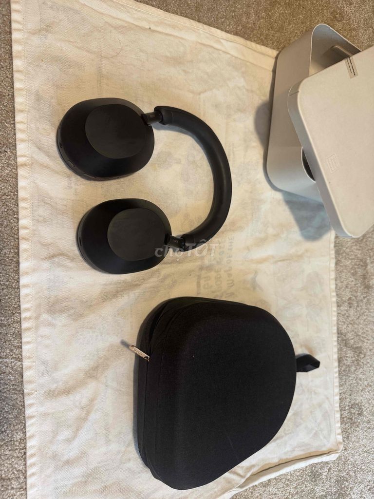 Tai nghe Sony WH1000XM5/BME Đen. Mua bán Tivi, Âm thanh tại Quận Hà Đông Hà Nội được đăng bởi Duc Dat Duong hình 1