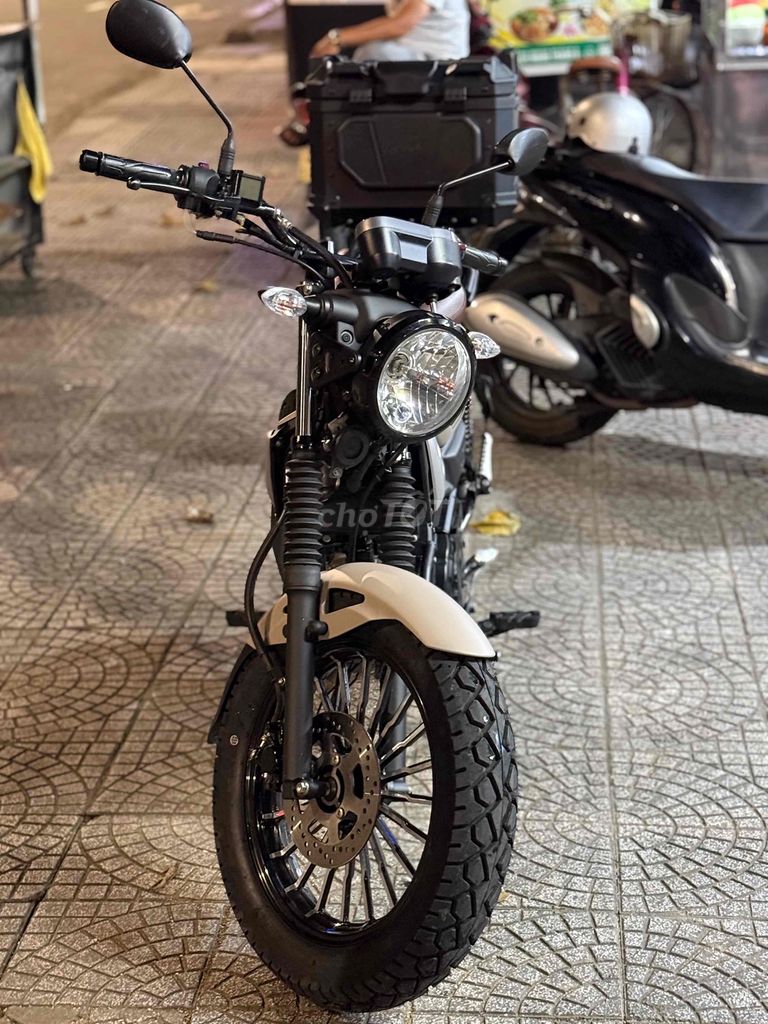 PG1 2024 bs 43 đẹp ken như xe hãng dắt ra. Mua bán Xe máy tại Quận Cẩm Lệ Đà Nẵng được đăng bởi SƠN THỊNH  hình 4